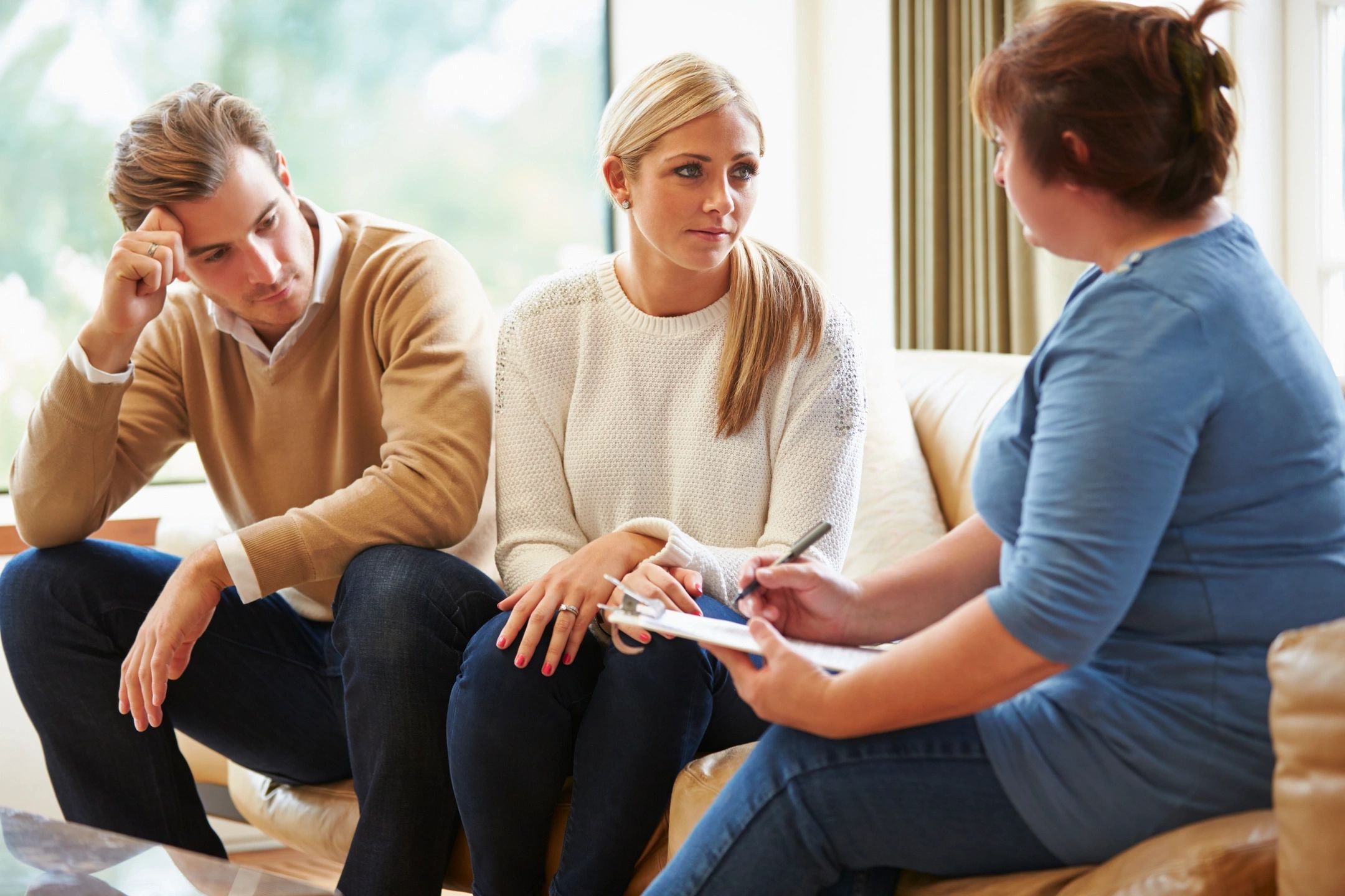 Link to Victim Resources; Photo of people talking on sofa